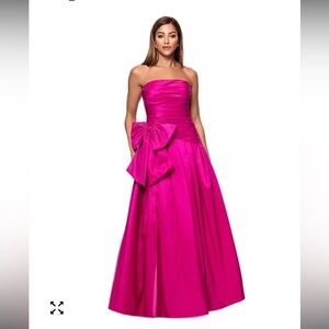 XSCAPE Women’s Women's Pink Bow-trim Ruched Strapless Gown size 4